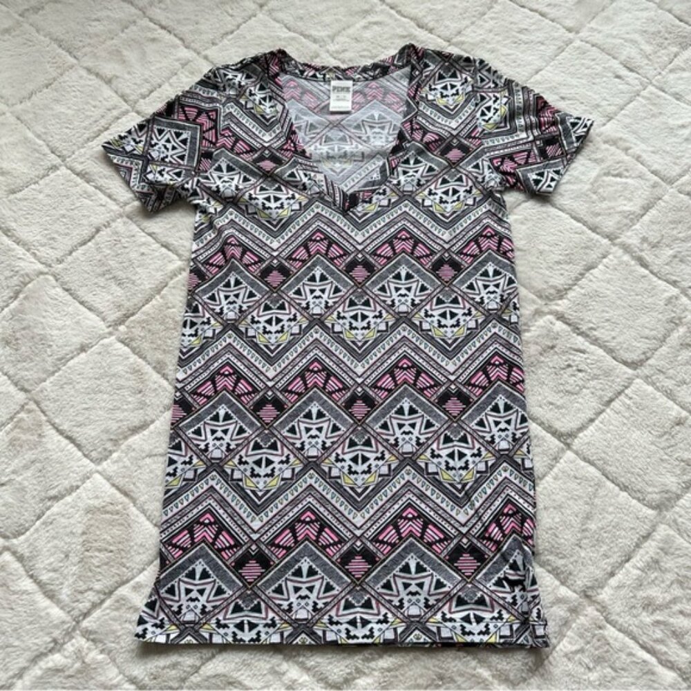 Victoria's Secret PINK | Aztec Geometric Printed V-Neck Tee | Size Extra Small